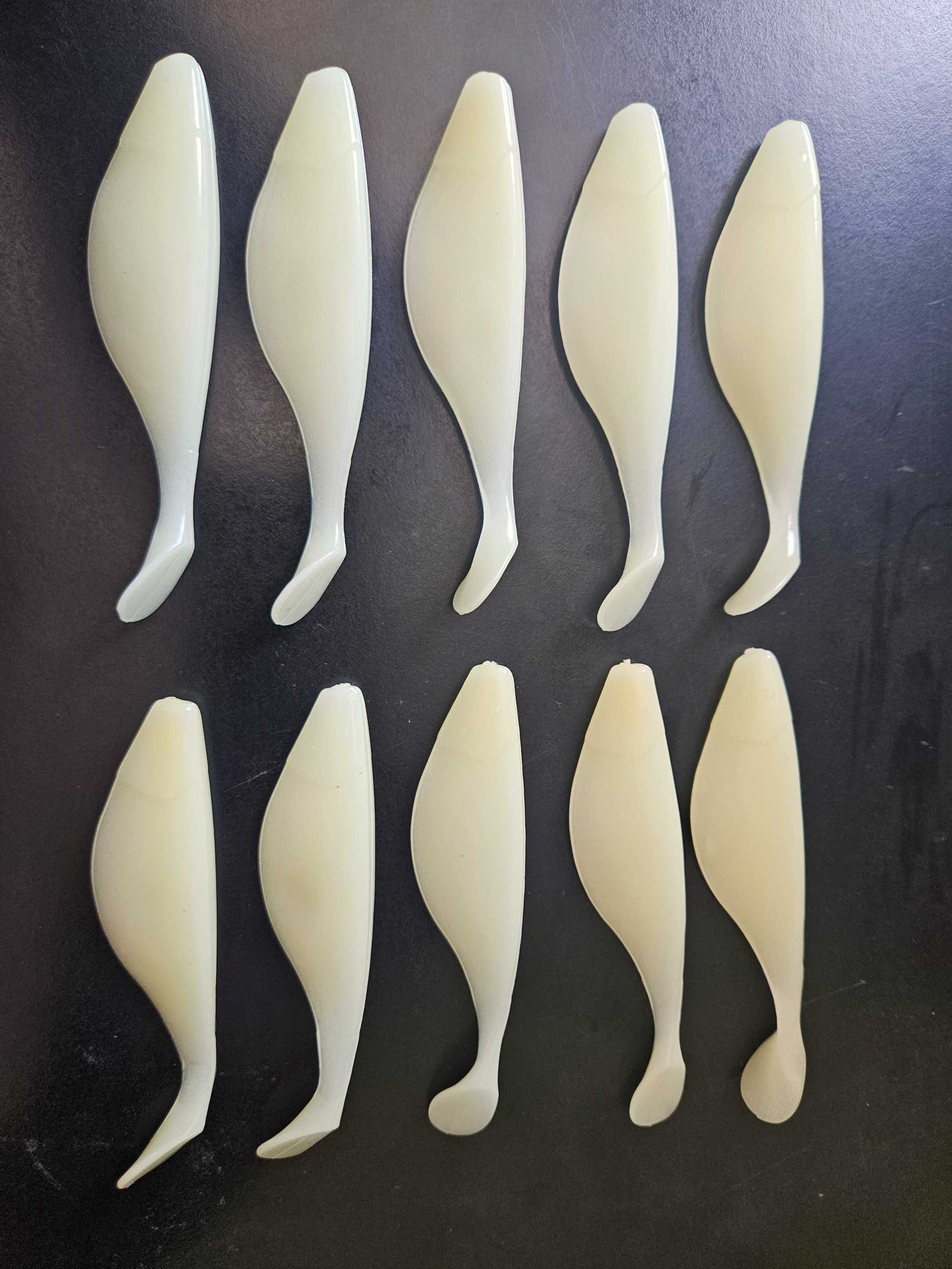 A single, EZ Fishing, EZ Shad Body 4” Glow